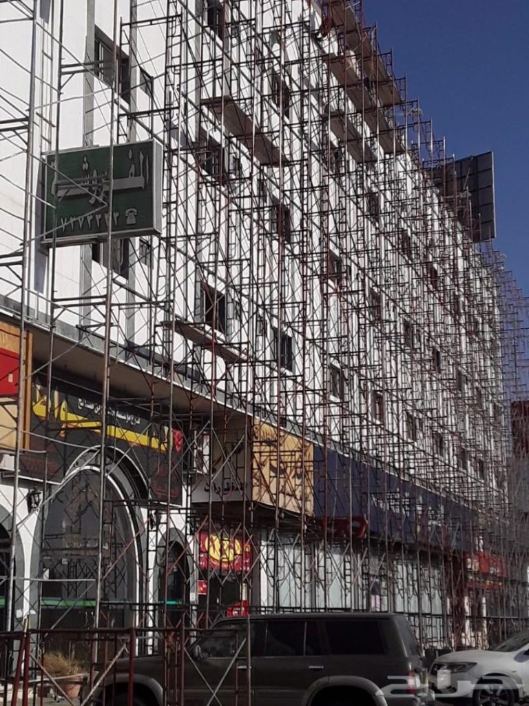 تركيب سقالات و شدات معدنية