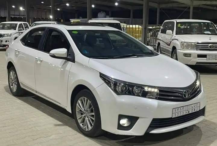 تويوتا كورولا 2015 للبيع