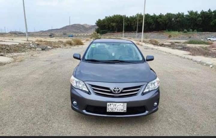 تويوتا كورولا 2012 للبيع