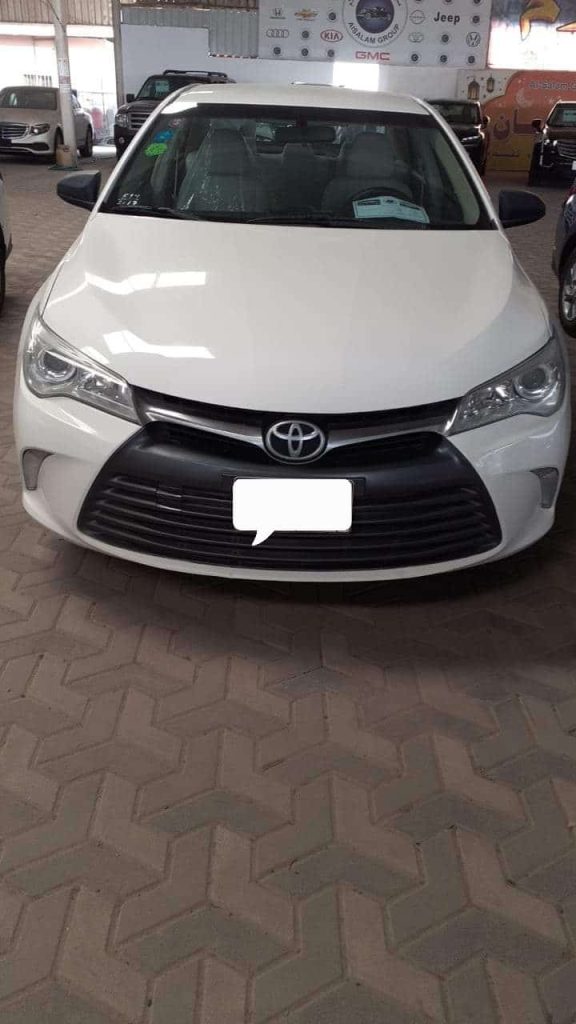 تويوتا كامري 2017 للبيع