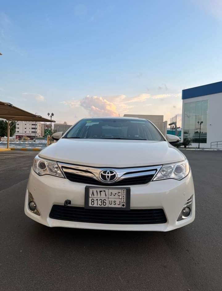 تويوتا كامري 2015 للبيع