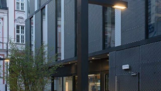 2bd1fc16-a5c1-4bd0-8ff5-7e6e5045cf6a